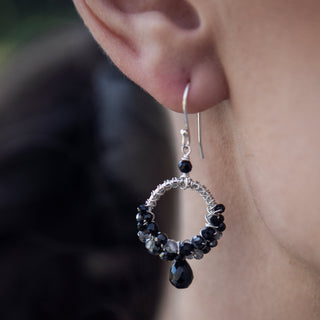 SMALL MESSY SILVER DROP EARRING
