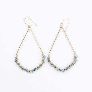 DELICATE STATEMENT EARRINGS