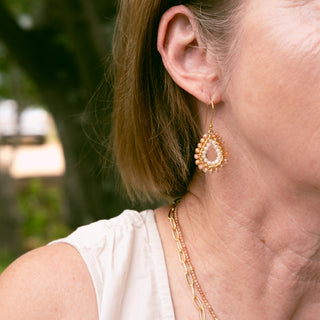 SMALL CHAMPAGNE TEARDROP EARRINGS