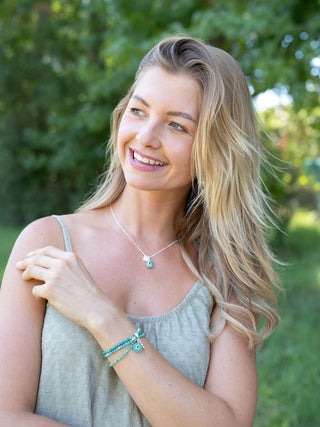 GREEN JADE FLEUR GEM NECKLACE