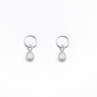 SILVER LIN PEARL HUGGIE CHARM
