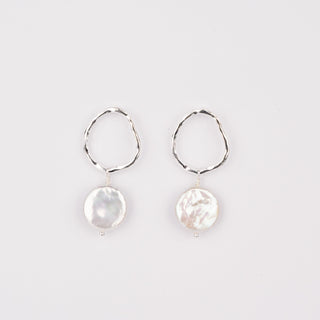 COIN PEARL EARRING