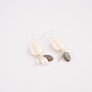 PEARL COWRIE SHELL EARRING SILVER